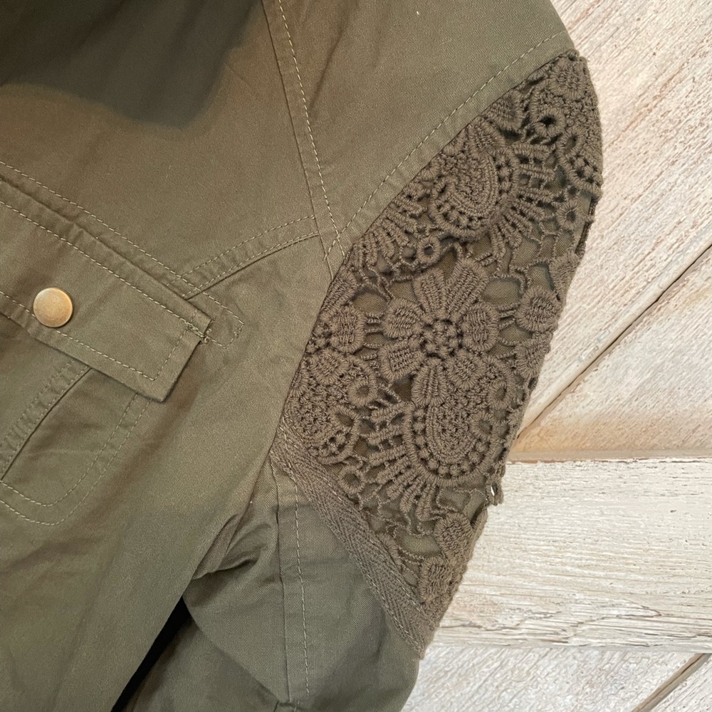 LOVE TREE Army Green Utility Jacket Floral